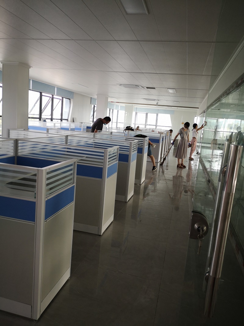 2020.8打掃衛(wèi)生，為搬遷做準(zhǔn)備.jpg